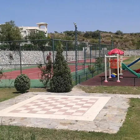 Fcc Golf Adabuku - Lilyum 17 度假居